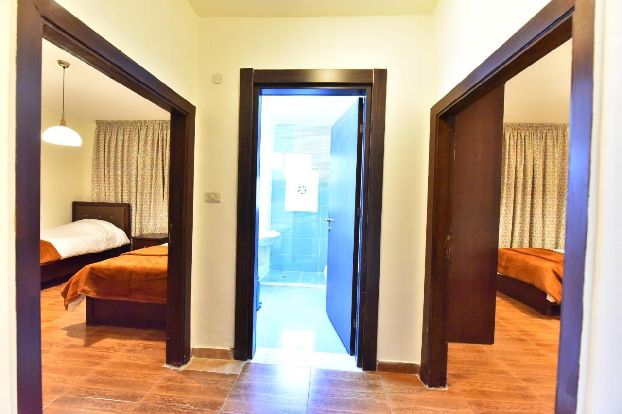 Al Farooq Hotel Apartments Amman Exterior photo